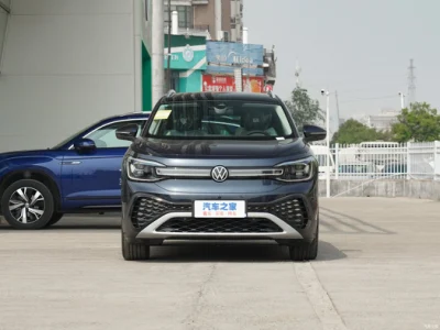 SUV elettrico ID6 Crozz Prime Blue in stock ID.  6 Crozz Prodotto in Cina